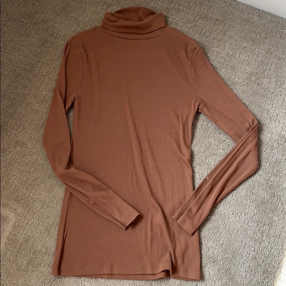 🌟CLEAROUT🌟 mock neck top